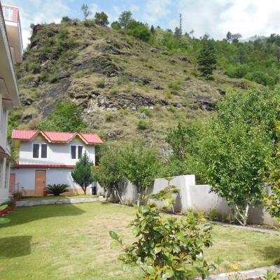 Apple Tree Luxury Cottage No.5 - Best Mountain Face Cottage in Kullu Manali